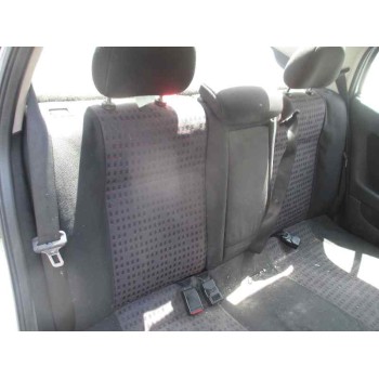 opel astra g berlina del año 2001