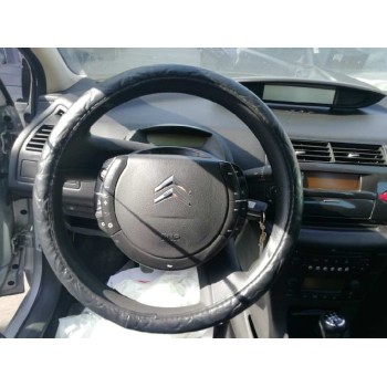 citroën c4 berlina del año 2004