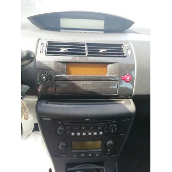 citroën c4 berlina del año 2004