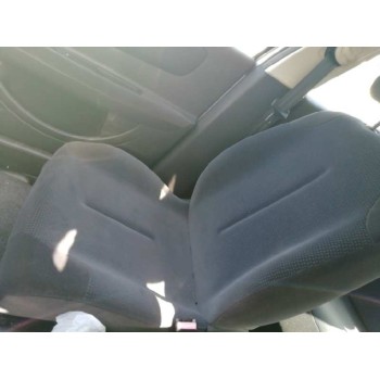 citroën c4 berlina del año 2004