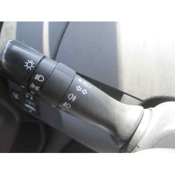 toyota yaris del año 2011