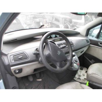 peugeot 807 del año 2004