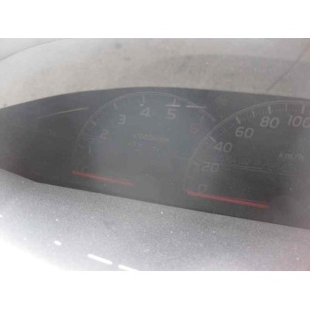 toyota yaris del año 2011