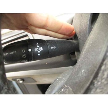 peugeot 807 del año 2004