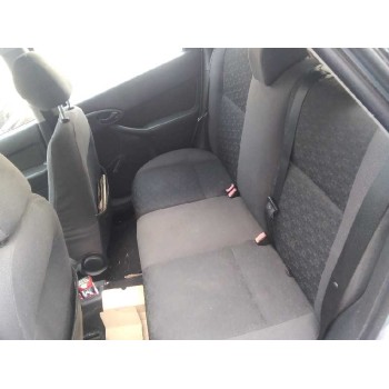 ford focus turnier (cak) del año 2004