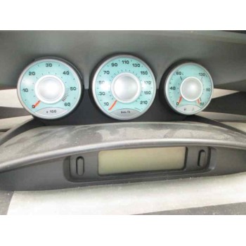 peugeot 807 del año 2004