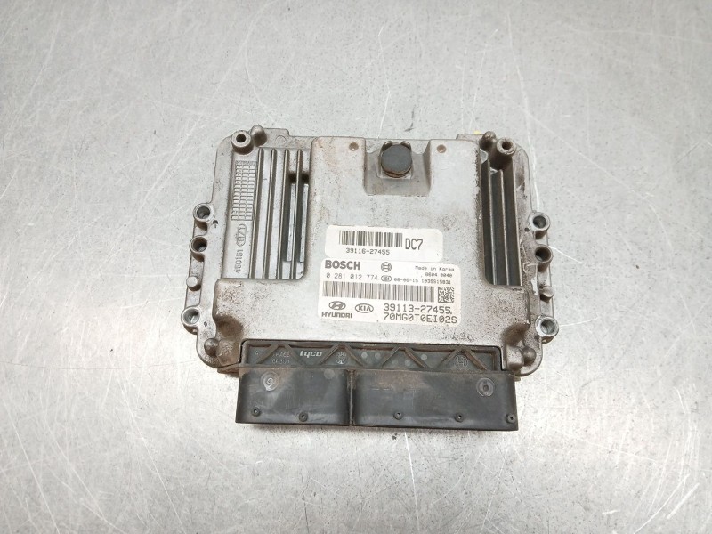 Recambio de centralita motor uce para kia magentis ii (mg) 2.0 crdi referencia OEM IAM 0281012774  