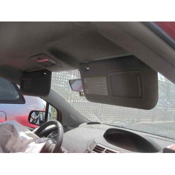 toyota yaris del año 2011