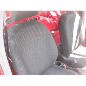 toyota yaris del año 2011