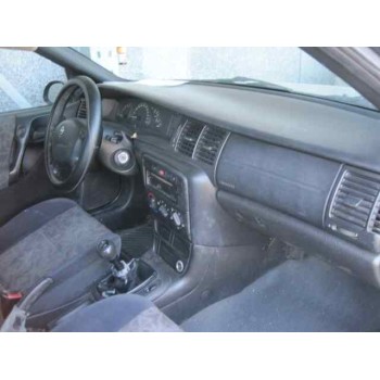 opel vectra b berlina del año 1997