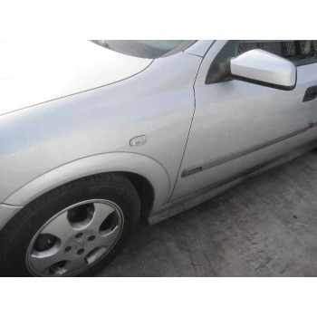 opel astra g berlina del año 2001