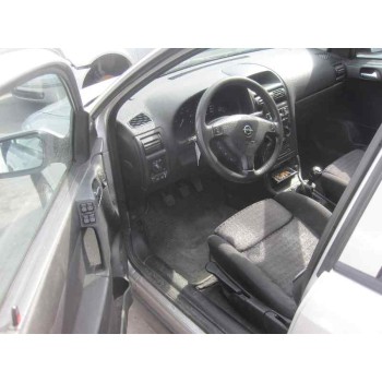 opel astra g berlina del año 2001
