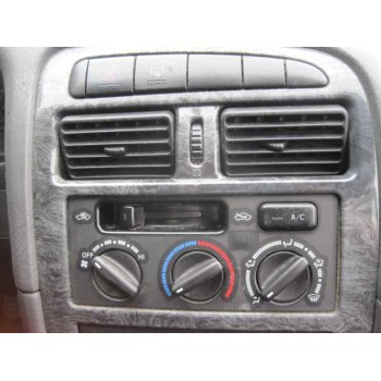 toyota avensis berlina (t 22) del año 2001