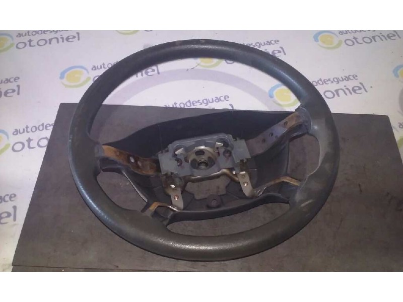 Recambio de volante para kia carnival ii 2.9 cdri ex referencia OEM IAM   4 RADIOS