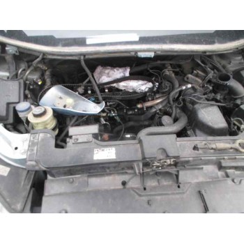 peugeot 807 del año 2004