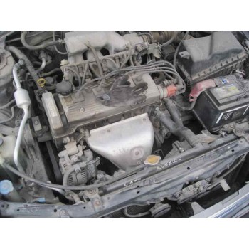 toyota avensis berlina (t 22) del año 2001