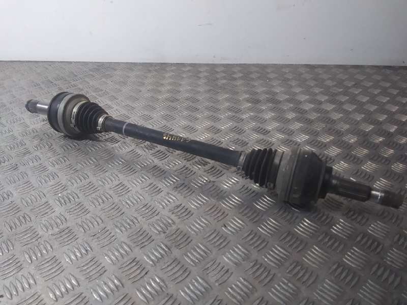 Recambio de transmision delantera derecha para lexus is 300h referencia OEM IAM  AUTOMATICO 