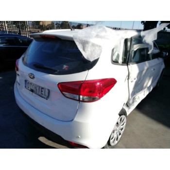 kia carens ( ) del año 2015