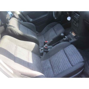 opel astra g berlina del año 2001