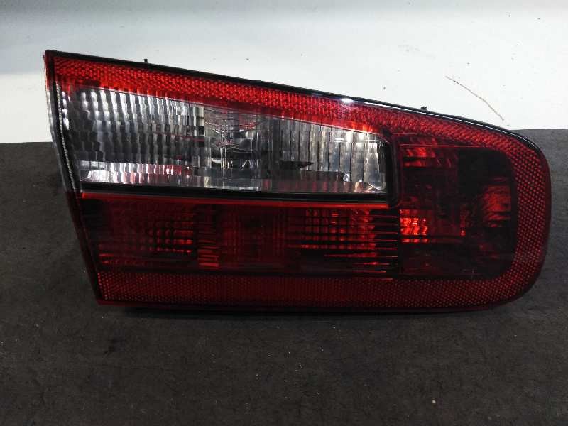 Recambio de piloto trasero izquierdo interior para renault laguna ii (bg0) dynamique referencia OEM IAM   