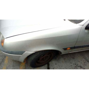 ford fiesta berlina (dx) del año 2000
