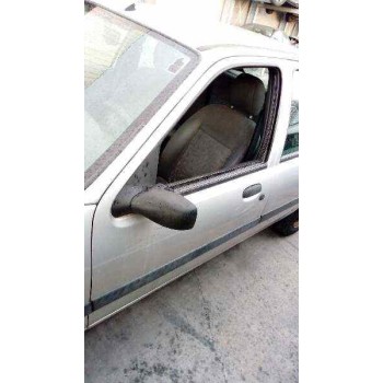 ford fiesta berlina (dx) del año 2000