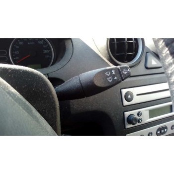 ford fiesta (cbk) del año 2004