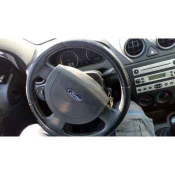 ford fiesta (cbk) del año 2004