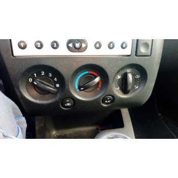 ford fiesta (cbk) del año 2004