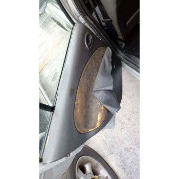 ford fiesta berlina (dx) del año 2000