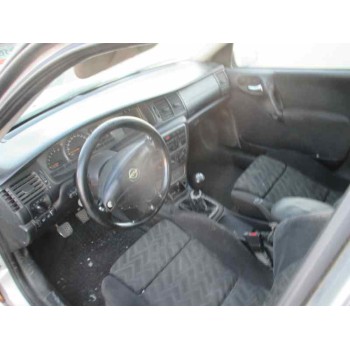 opel vectra b berlina del año 1999