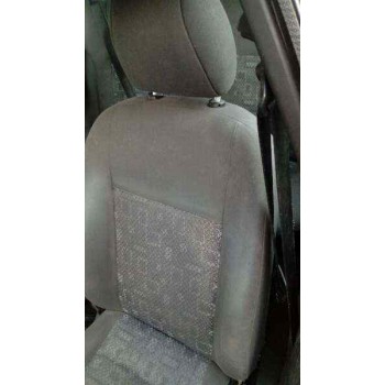 ford fiesta berlina (dx) del año 2000