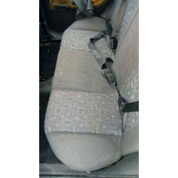 ford fiesta berlina (dx) del año 2000