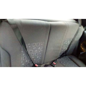 ford fiesta berlina (dx) del año 2000