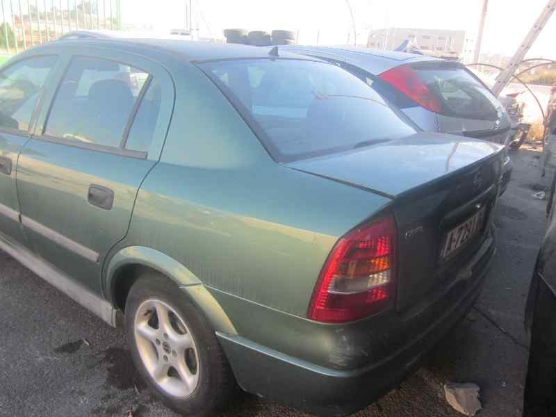 opel astra g berlina del año 1998