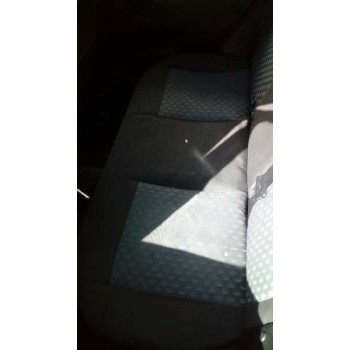 ford fiesta (cbk) del año 2004