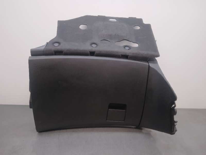 Recambio de guantera para opel insignia berlina sport 4x4 referencia OEM IAM 13308550  