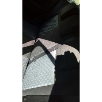 ford fiesta (cbk) del año 2004