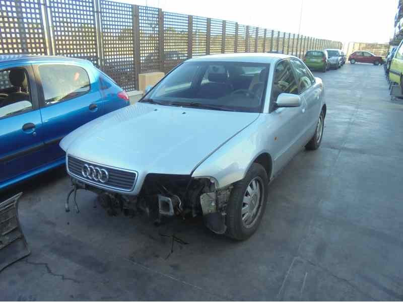 AUDI A4 BERLINA (B5)