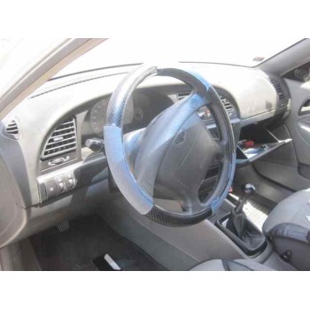 daewoo nubira berlina del año 2000