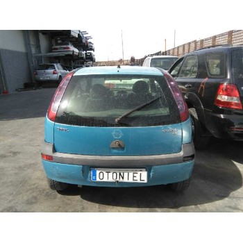 opel corsa c del año 2001