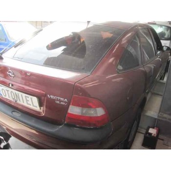 opel vectra b berlina del año 1996