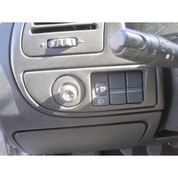 citroën xsara berlina del año 2001