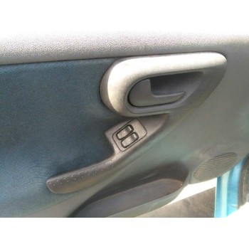 opel corsa c del año 2001