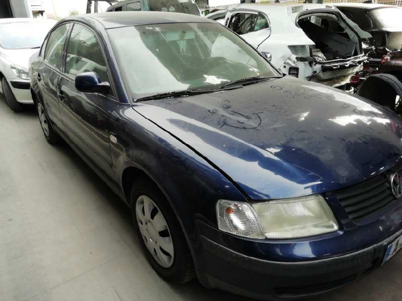 volkswagen passat berlina (3b2) del año 2000