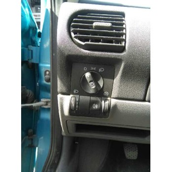 opel corsa c del año 2001