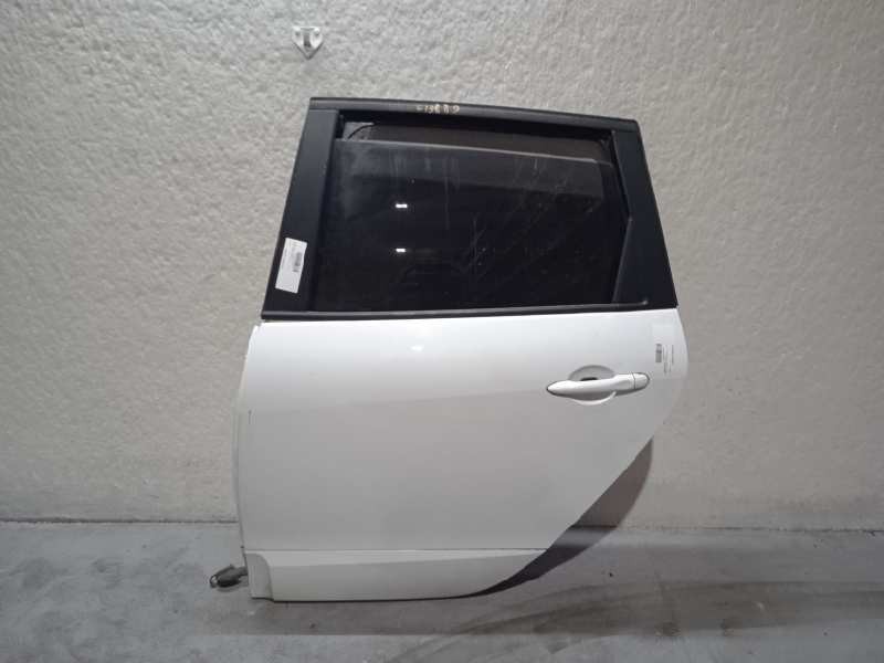 Recambio de puerta trasera izquierda para renault scenic iii 1.5 dci diesel fap referencia OEM IAM   