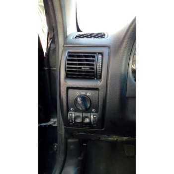 opel astra g berlina del año 2002