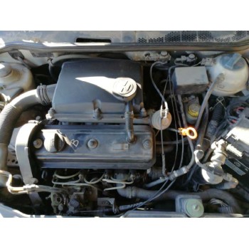 volkswagen polo berlina (6n1) del año 1999