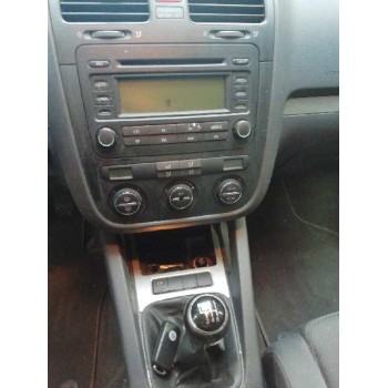 volkswagen golf v berlina (1k1) del año 2004